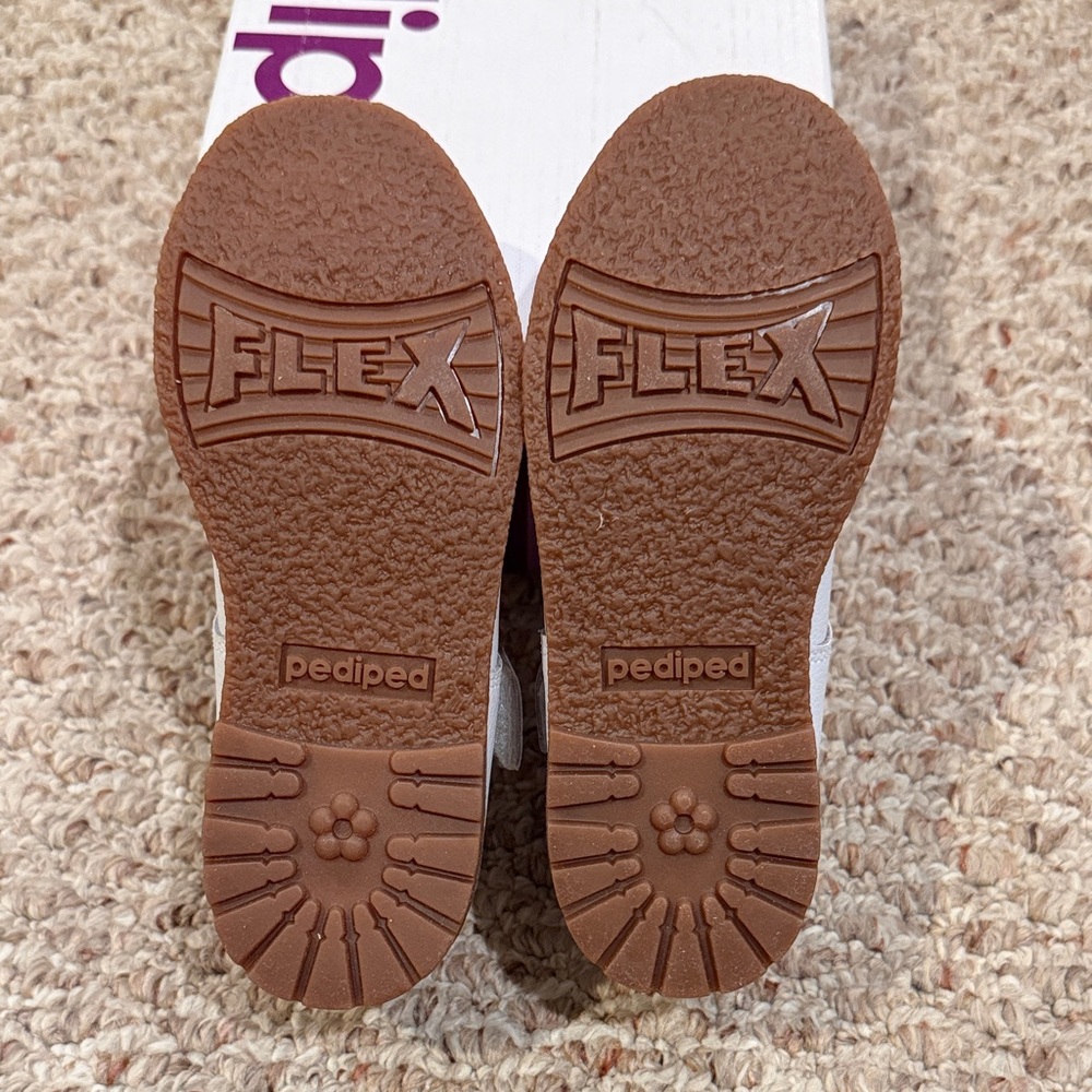 Pediped White Dress Shoes for Kids - size US 10, EU 27 - Picture 7 of 9
